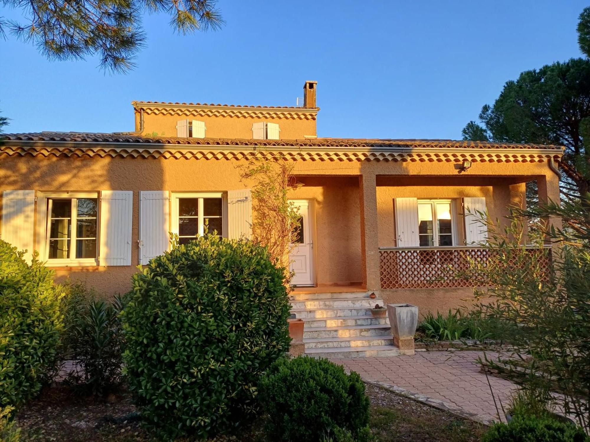 Family First Villa Gargas  Exterior foto