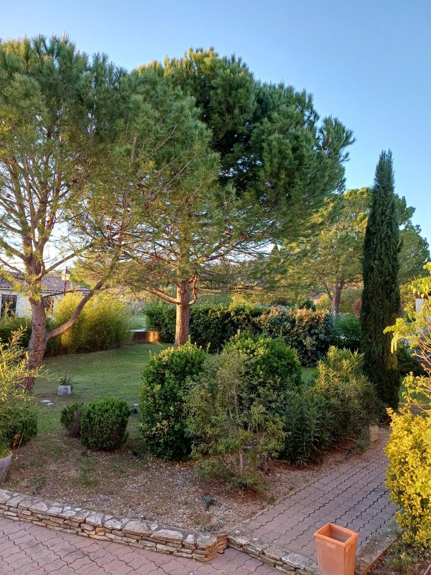 Family First Villa Gargas  Exterior foto